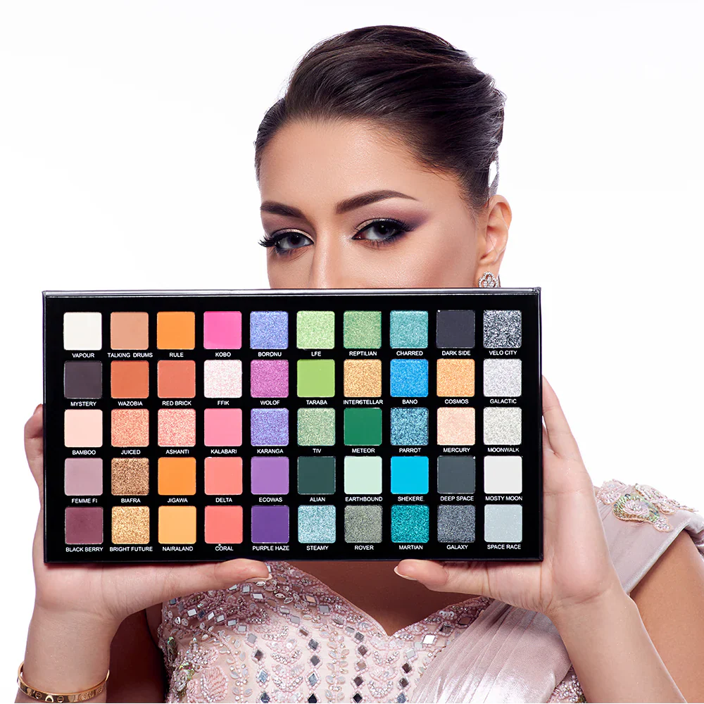Forever52 Color Me Out 50 Colors Eyeshadow